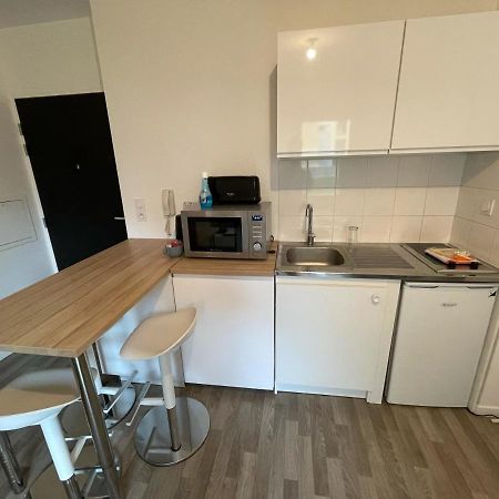 Gredi, Appt Avec Parking Et Terrasse A Caen Apartment Ngoại thất bức ảnh